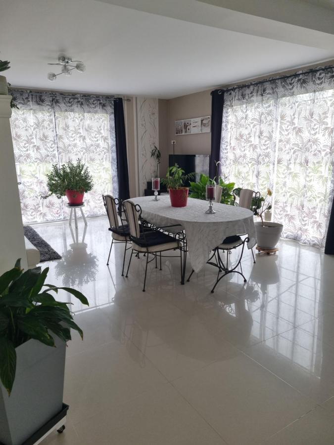 Le Logis Du Marais Bed and Breakfast Les Magnils-Reigniers Buitenkant foto